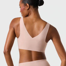 Load image into Gallery viewer, Evelyn & Bobbie Evelyn Wireless Bra