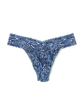 Load image into Gallery viewer, Hanky Panky O/S High/Original Rise Signature Lace Thong Prints