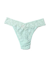 Load image into Gallery viewer, Hanky Panky O/S High/Original Rise Signature Lace Solid Colors