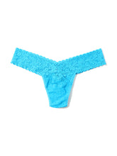 Load image into Gallery viewer, Hanky Panky O/S Low Rise Signature Lace Thong Solid Colors