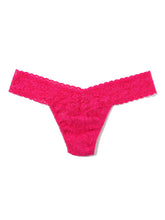 Load image into Gallery viewer, Hanky Panky O/S Low Rise Signature Lace Thong Solid Colors