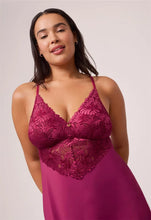 Load image into Gallery viewer, Montelle Vixen Bust Chemise