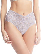 Load image into Gallery viewer, Hanky Panky O/S Retro Thong Signature Lace Solid Colors
