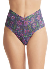 Load image into Gallery viewer, Hanky Panky O/S Retro Thong Signature Lace Prints