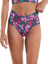 Load image into Gallery viewer, Hanky Panky O/S Retro Thong Signature Lace Prints