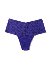 Load image into Gallery viewer, Hanky Panky O/S Retro Thong Signature Lace Solid Colors
