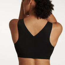 Load image into Gallery viewer, Evelyn & Bobbie Defy Wireless Bra