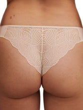 Load image into Gallery viewer, Chantelle Seamless SoftStretch Lace Thong