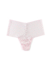 Load image into Gallery viewer, Hanky Panky O/S Retro Thong Signature Lace Prints