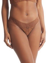 Load image into Gallery viewer, Hanky Panky O/S Low Rise Signature Lace Thong Solid Colors