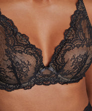 Load image into Gallery viewer, Aubade Danse Des Sens Triangle Plunge Underwire Bra (Basic Colours)