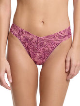 Load image into Gallery viewer, Hanky Panky O/S High/Original Rise Signature Lace Thong Prints