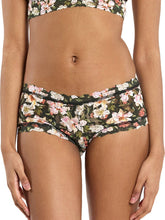 Load image into Gallery viewer, Hanky Panky Signature Lace Boyshort Prints