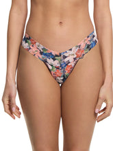Load image into Gallery viewer, Hanky Panky O/S Low Rise Signature Lace Thong Prints
