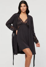 Load image into Gallery viewer, Fleur't Indulgence Classic Robe