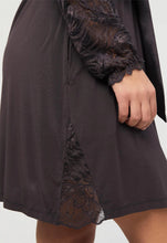Load image into Gallery viewer, Fleur't Indulgence Classic Robe