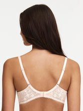 Load image into Gallery viewer, Chantelle Day to Night Smooth Memory Foam Underwire Bra