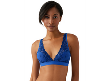 Load image into Gallery viewer, Wacoal Lace Embrace Non-Underwire Racerback Bralette
