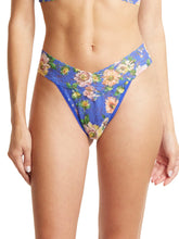 Load image into Gallery viewer, Hanky Panky O/S High/Original Rise Signature Lace Thong Prints