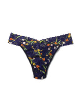 Load image into Gallery viewer, Hanky Panky O/S High/Original Rise Signature Lace Thong Prints