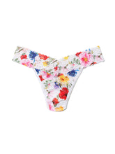 Load image into Gallery viewer, Hanky Panky O/S High/Original Rise Signature Lace Thong Prints