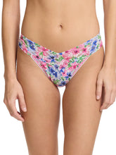 Load image into Gallery viewer, Hanky Panky O/S High/Original Rise Signature Lace Thong Prints