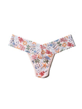 Load image into Gallery viewer, Hanky Panky O/S Low Rise Signature Lace Thong Prints
