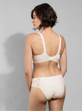 Load image into Gallery viewer, Empreinte Leia Natural Seamless Underwire Bra