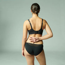 Load image into Gallery viewer, Simone Perele Harmony Underwire J-Hook Sports Bra