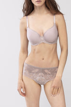 Load image into Gallery viewer, Mey Luxurious Full Cup Spacer Underwire Bra (New Toffee + Champagne)