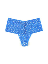 Load image into Gallery viewer, Hanky Panky O/S Retro Thong Signature Lace Prints