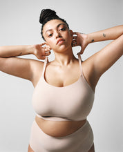 Load image into Gallery viewer, Chantelle Softstretch Adjustable Straps Padded Non-Underwire Bralette