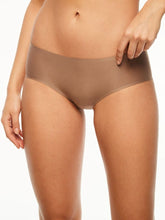 Load image into Gallery viewer, Chantelle Seamless SoftStretch Hipster/Shorty
