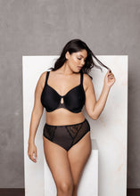 Load image into Gallery viewer, Elomi Charley Moulded Spacer Seamless Underwire Bra (Fawn + Black)