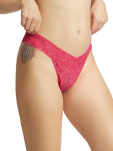 Load image into Gallery viewer, Hanky Panky O/S Low Rise Daily Lace Thong Solid Colors
