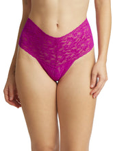 Load image into Gallery viewer, Hanky Panky O/S Retro Thong Signature Lace Solid Colors