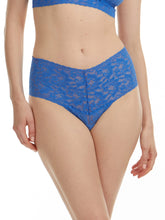 Load image into Gallery viewer, Hanky Panky O/S Retro Thong Signature Lace Solid Colors