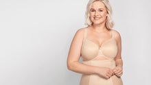 Load image into Gallery viewer, Ulla Meghan Moulded Smooth Foam Cup Underwire Bra (Bisque)