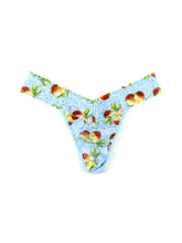 Load image into Gallery viewer, Hanky Panky O/S High/Original Rise Signature Lace Thong Prints