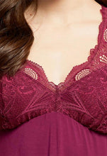 Load image into Gallery viewer, Fleur't Iconic Belle Epoque Lace T-Back Chemise