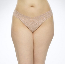 Load image into Gallery viewer, Hanky Panky Signature Lace *Plus* Original Rise Thong