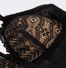 Load image into Gallery viewer, Parfait Mia Lace Strings Wireless Padded Bralette (Black)
