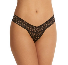 Load image into Gallery viewer, Hanky Panky O/S Low Rise Signature Lace Thong Prints