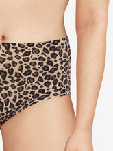 Load image into Gallery viewer, Chantelle Seamless SoftStretch Full Brief