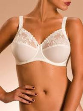 Load image into Gallery viewer, Chantelle Amazone Three Part Cup Underwire Bra