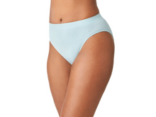 Load image into Gallery viewer, Wacoal B-Smooth Seamless Hi-Cut Brief