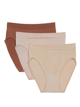 Load image into Gallery viewer, Wacoal B-Smooth Seamless Hi-Cut Brief