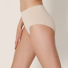 Load image into Gallery viewer, Marie Jo Matching Colour Studio Smooth Shorts