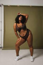 Load image into Gallery viewer, Curvy Couture Plunge Moulded Sheer Mesh T-Shirt Bra (Black + Leopard)