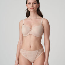 Load image into Gallery viewer, Prima Donna Madison Moulded Heart Shape Underwire Bra Basic Colours